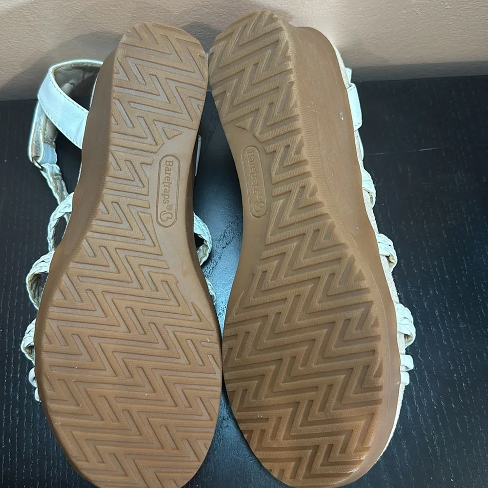 EUC LIKE NEW Baretraps white braided wedge sandals sz 6.5 toe 3/4” heel 2” wedge - Picture 4 of 7